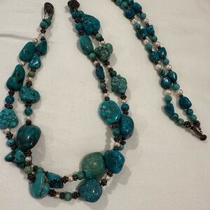 Turquoise and pearl necklace and bracelet